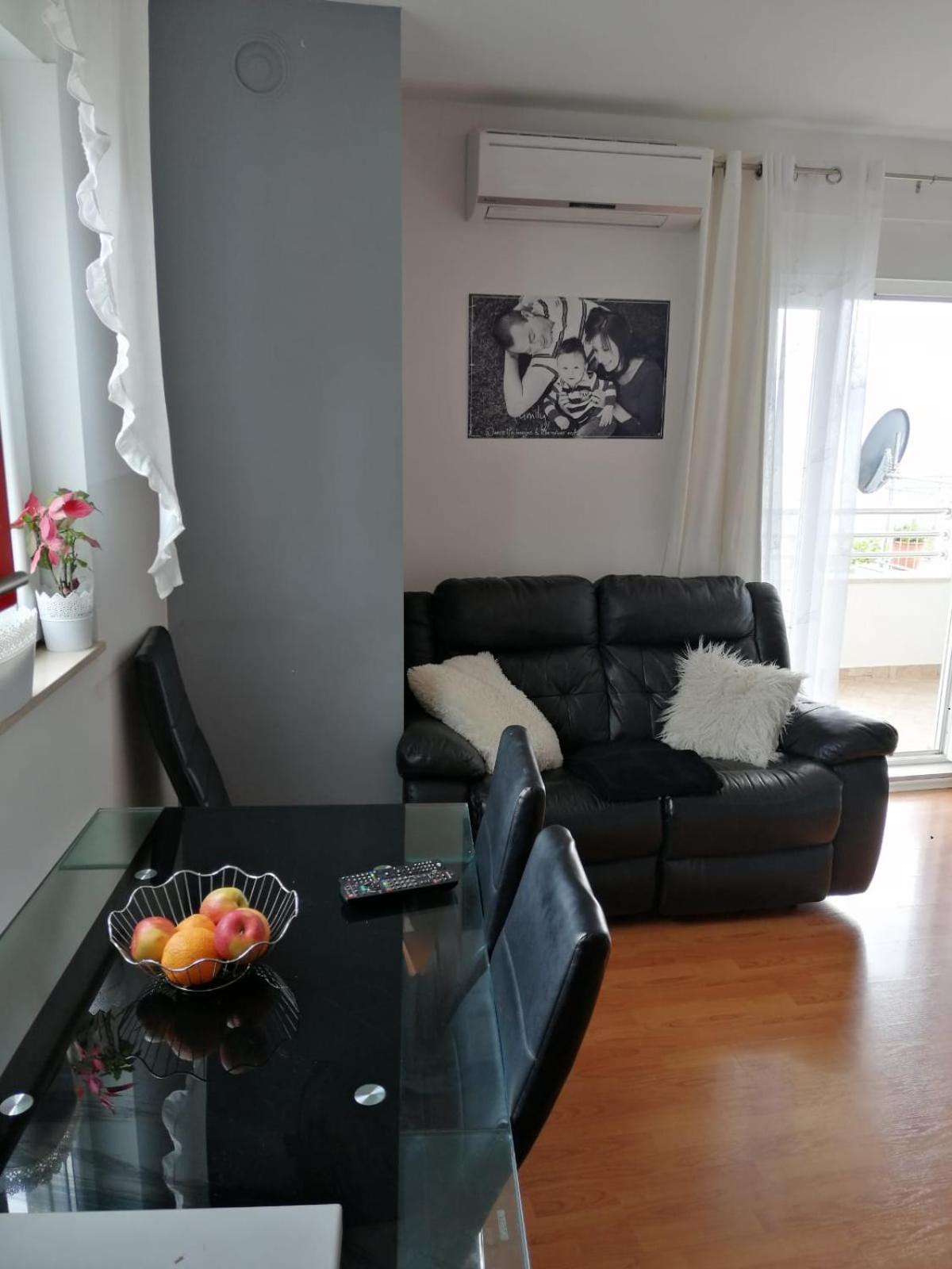 Apartments Kk Celina Room photo
